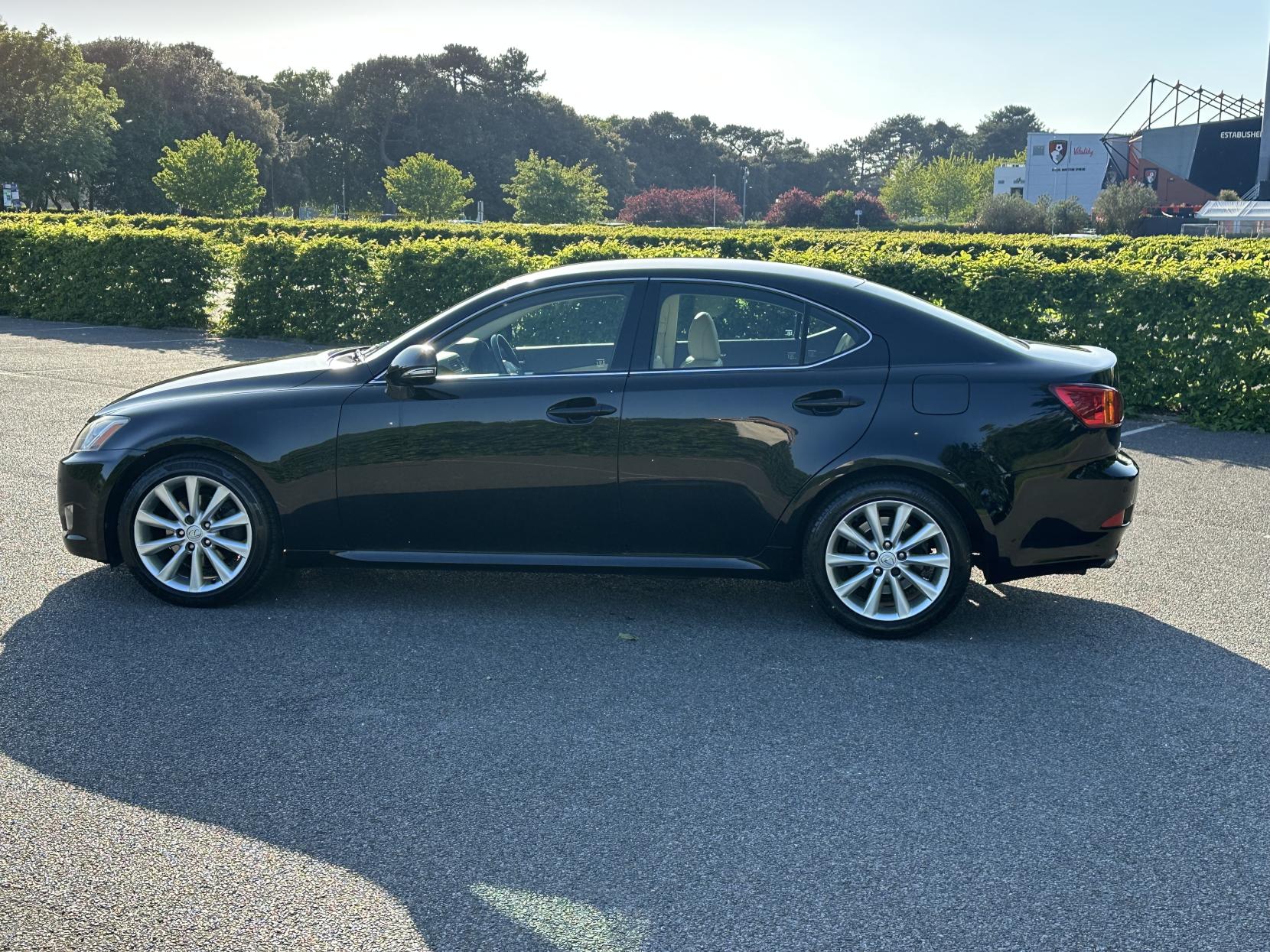 Lexus IS 2.5 250 SE-I Saloon 4dr Petrol Automatic (214 g/km, 204 bhp)