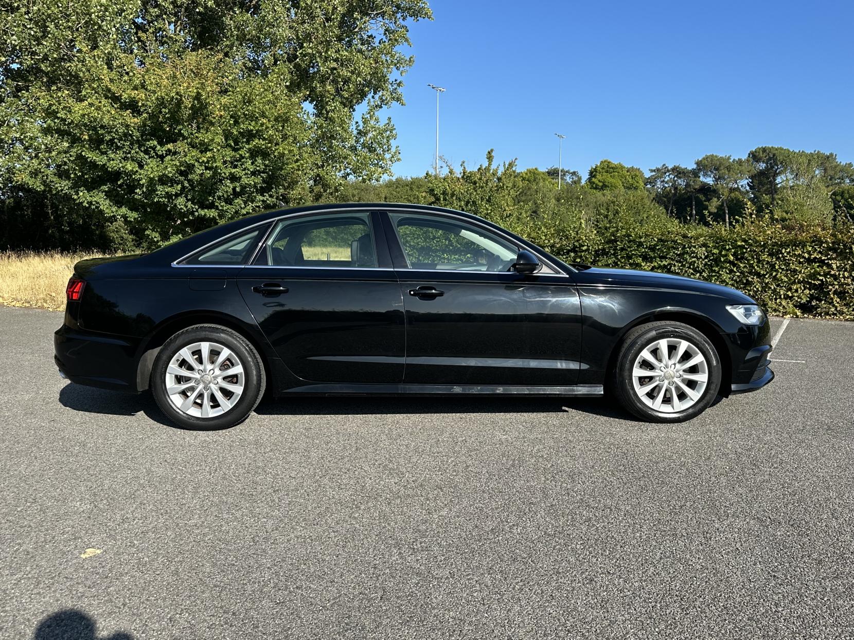 Audi A6 Saloon 2.0 TDI ultra SE Executive Saloon 4dr Diesel S Tronic Euro 6 (s/s) (190 ps)