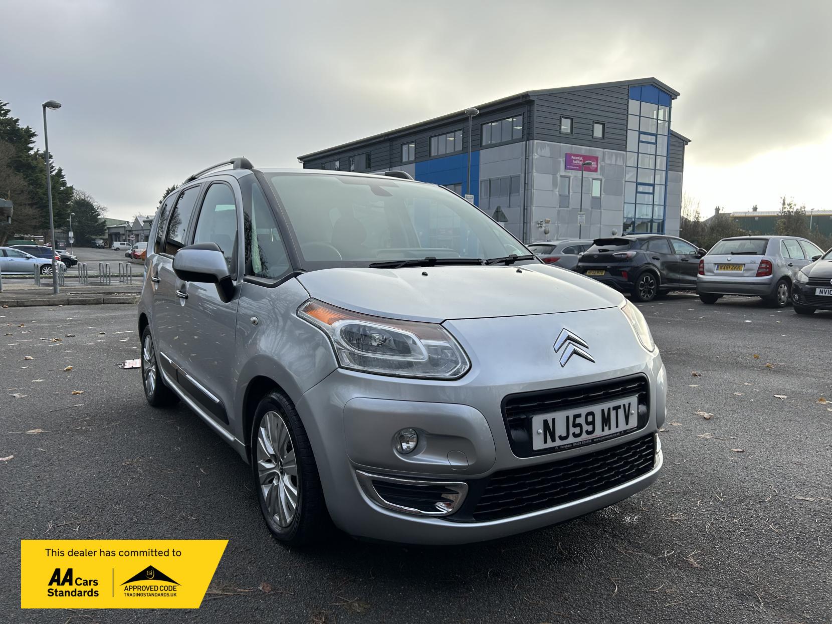 Citroen C3 Picasso 1.6 HDi Exclusive MPV 5dr Diesel Manual Euro 4 (90 ps)