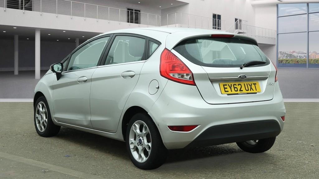 Ford Fiesta 1.4 TDCi DPF Zetec Hatchback 5dr Diesel Manual (104 g/km, 69 bhp)