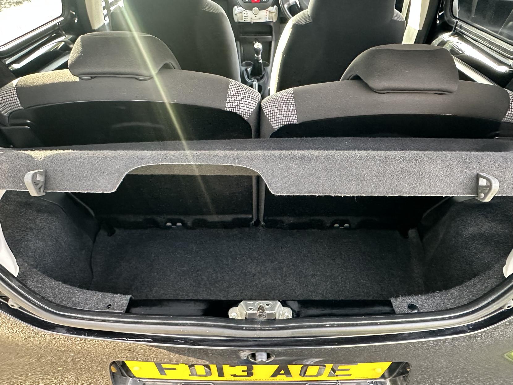 Toyota AYGO 1.0 VVT-i Fire Hatchback 5dr Petrol Manual Euro 5 (67 ps)