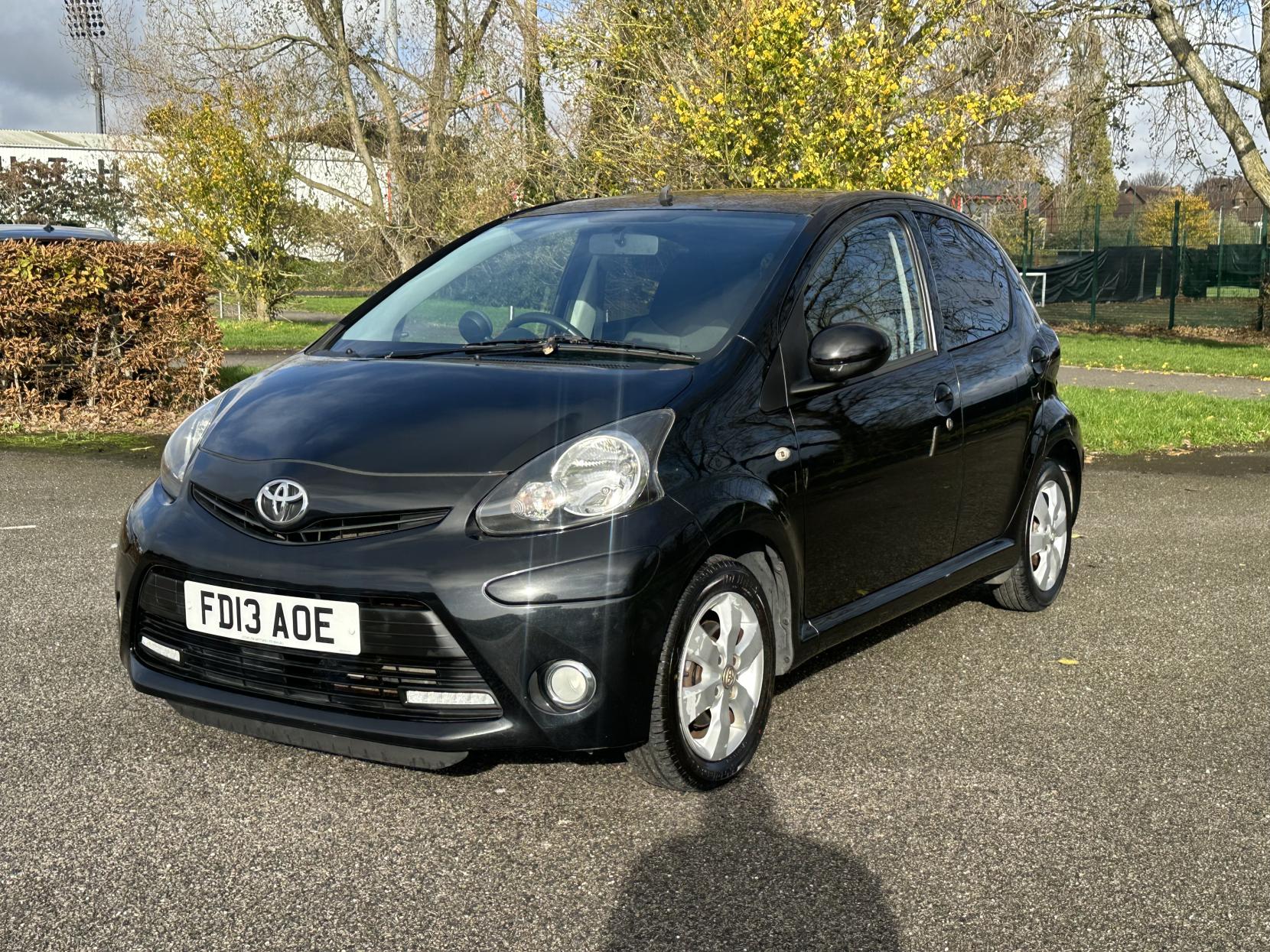 Toyota AYGO 1.0 VVT-i Fire Hatchback 5dr Petrol Manual Euro 5 (67 ps)