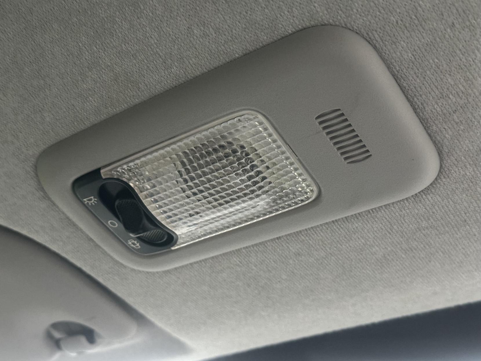 Toyota AYGO 1.0 VVT-i Fire Hatchback 5dr Petrol MultiMode Euro 5 (a/c) (67 ps)