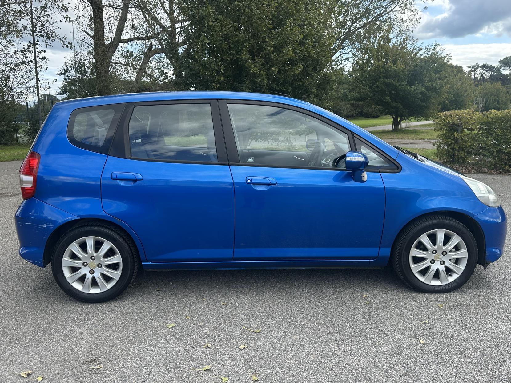 Honda Jazz 1.4 i-DSI SE Hatchback 5dr Petrol CVT-7 (139 g/km, 82 bhp)