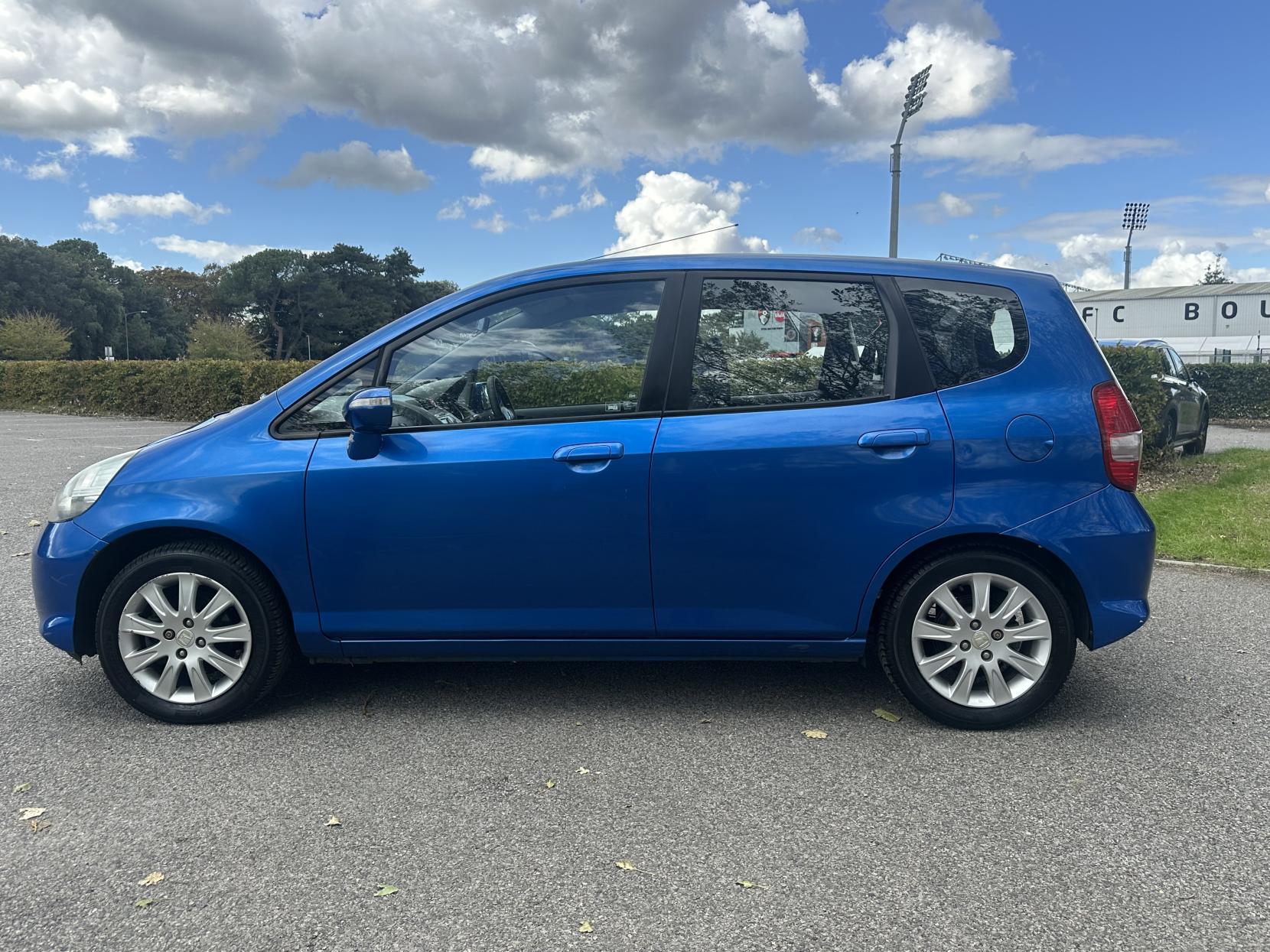 Honda Jazz 1.4 i-DSI SE Hatchback 5dr Petrol CVT-7 (139 g/km, 82 bhp)