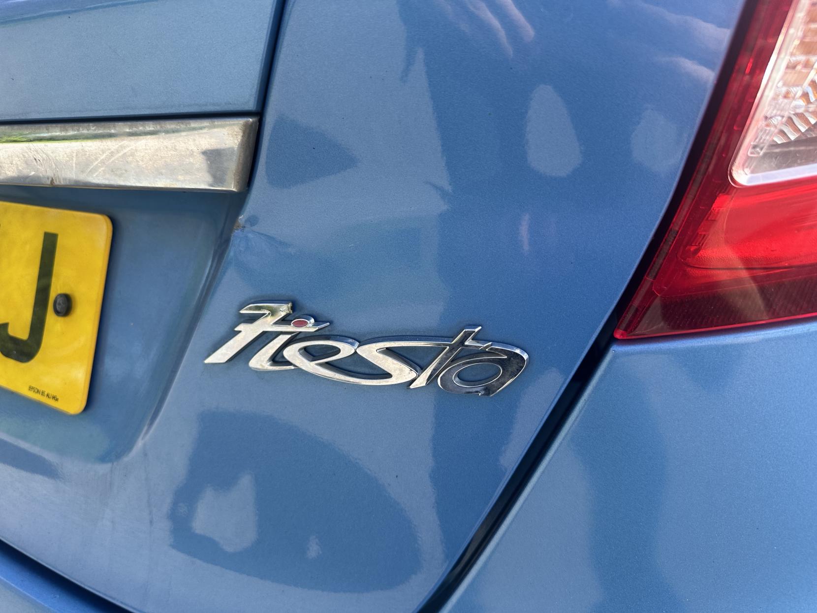 Ford Fiesta 1.4 Zetec Hatchback 5dr Petrol Manual (133 g/km, 94 bhp)