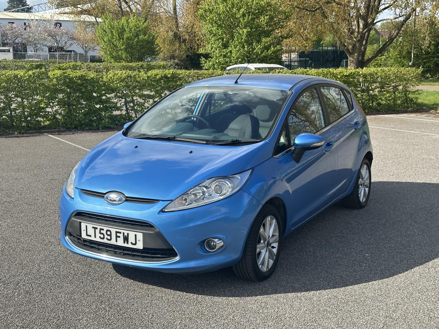 Ford Fiesta 1.4 Zetec Hatchback 5dr Petrol Manual (133 g/km, 94 bhp)