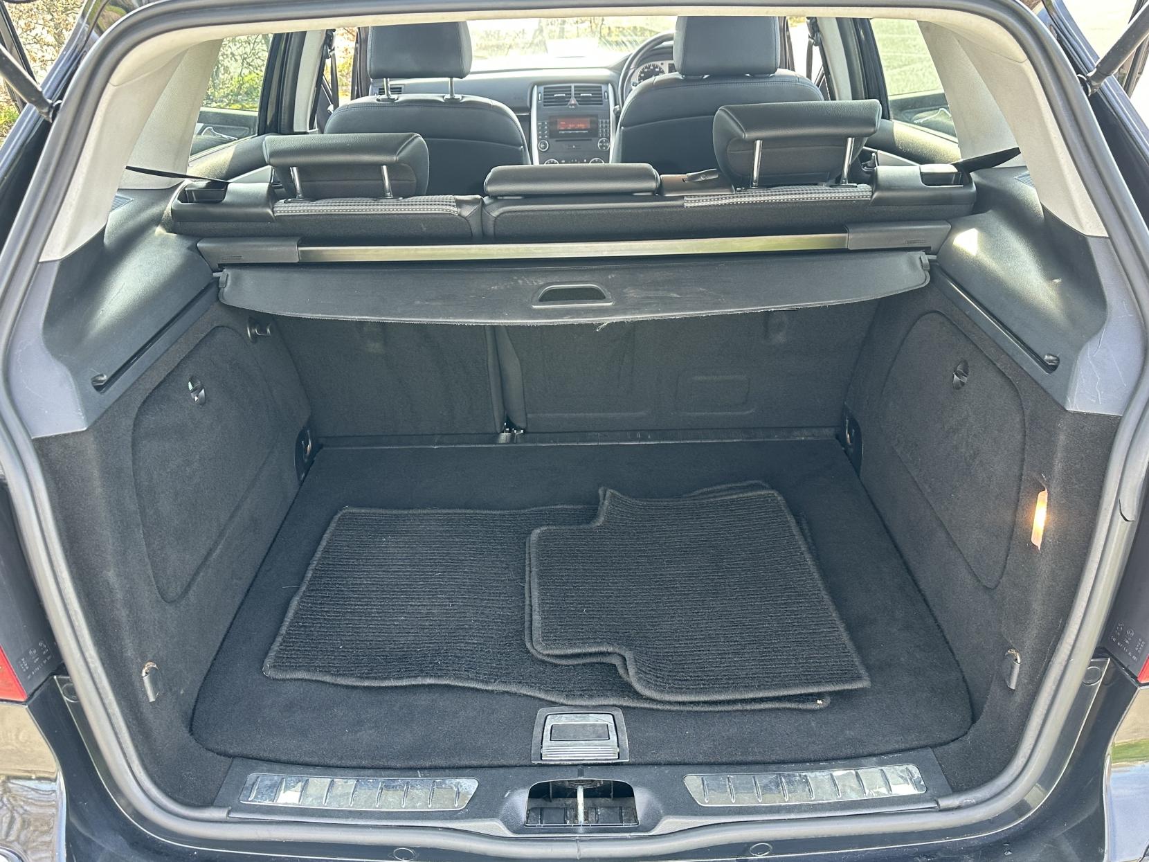 Mercedes-Benz B Class 2.0 B180 SE MPV 5dr Diesel CVT (157 g/km, 109 bhp)