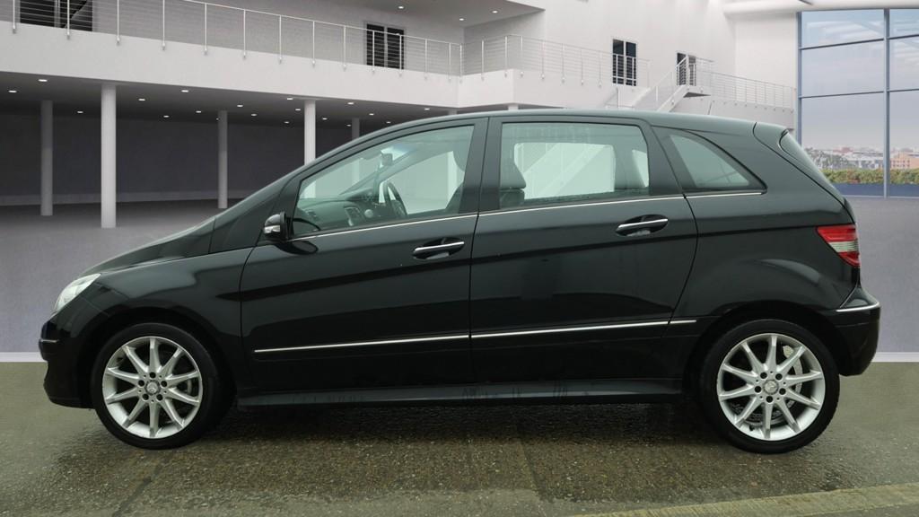 Mercedes-Benz B Class 2.0 B180 SE MPV 5dr Diesel CVT (157 g/km, 109 bhp)