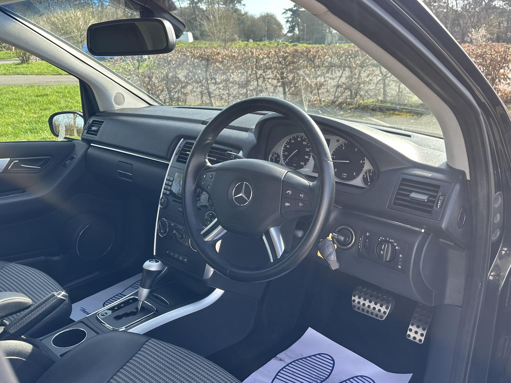 Mercedes-Benz B Class 2.0 B180 SE MPV 5dr Diesel CVT (157 g/km, 109 bhp)