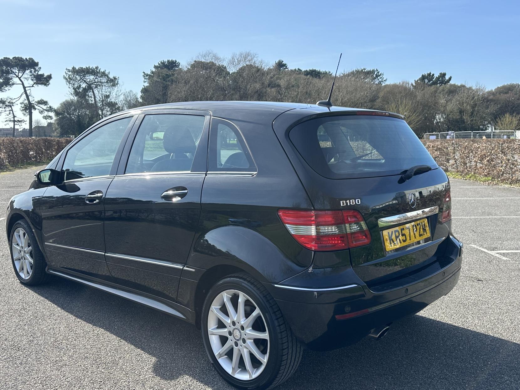 Mercedes-Benz B Class 2.0 B180 SE MPV 5dr Diesel CVT (157 g/km, 109 bhp)