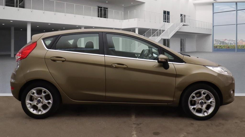 Ford Fiesta 1.4 Zetec Hatchback 5dr Petrol Manual (133 g/km, 94 bhp)