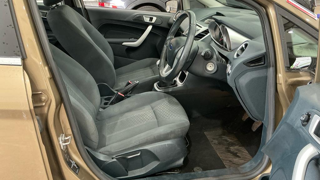 Ford Fiesta 1.4 Zetec Hatchback 5dr Petrol Manual (133 g/km, 94 bhp)