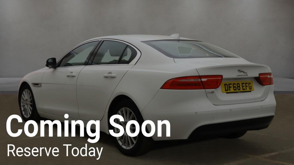 Jaguar XE 2.0d SE Saloon 4dr Diesel Auto Euro 6 (s/s) (163 ps)