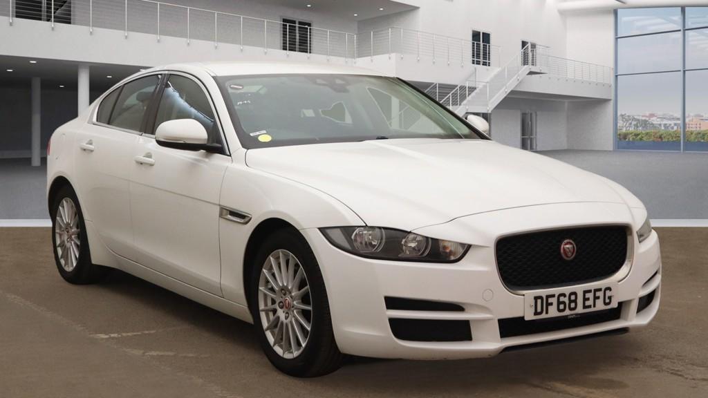 Jaguar XE 2.0d SE Saloon 4dr Diesel Auto Euro 6 (s/s) (163 ps)