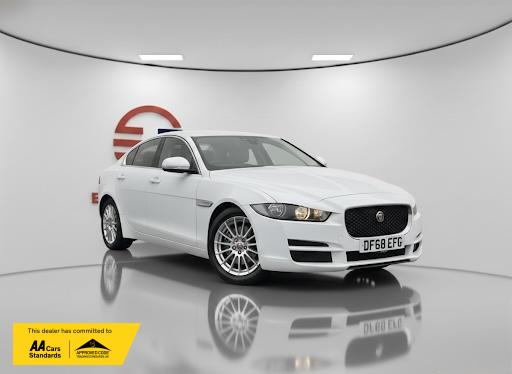 Jaguar XE 2.0d SE Saloon 4dr Diesel Auto Euro 6 (s/s) (163 ps)