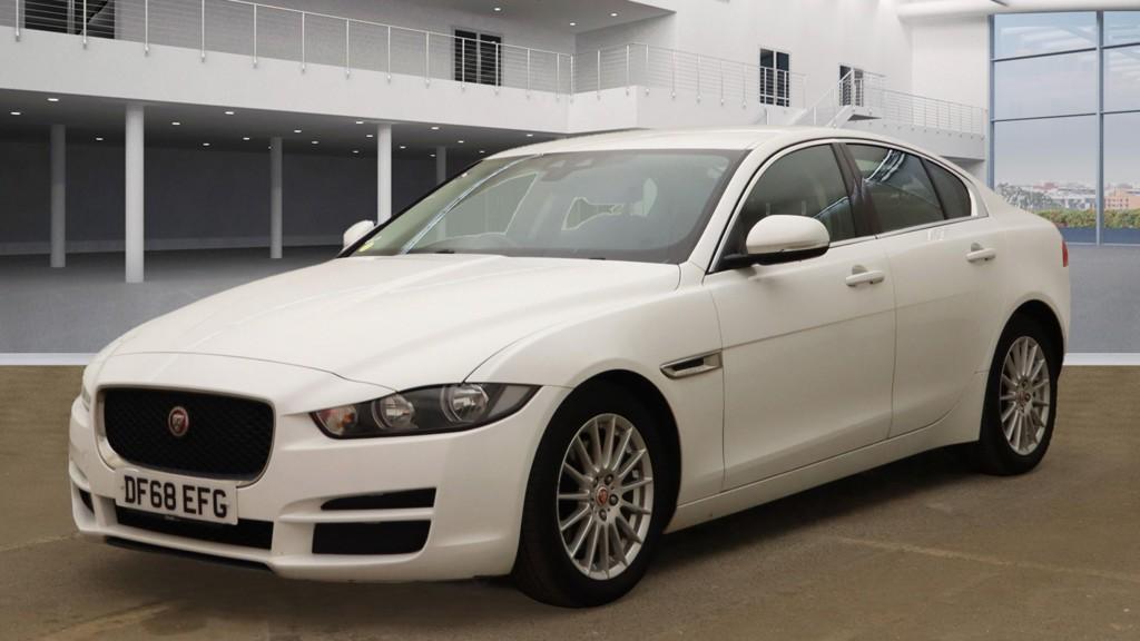 Jaguar XE 2.0d SE Saloon 4dr Diesel Auto Euro 6 (s/s) (163 ps)
