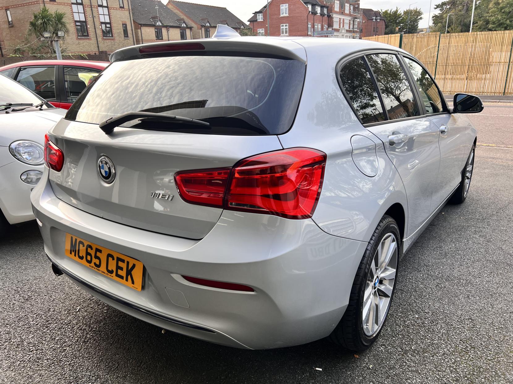 BMW 1 Series 1.5 118i Sport Hatchback 5dr Petrol Manual Euro 6 (s/s) (136 ps)