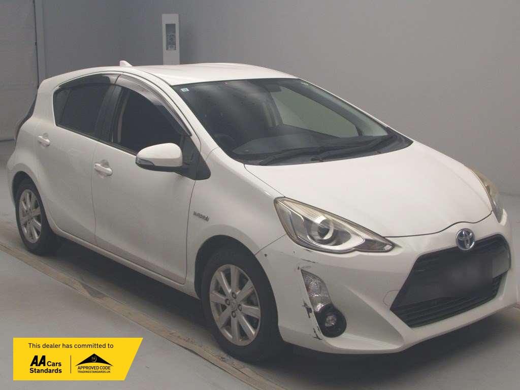 Toyota Aqua 1.5 2015