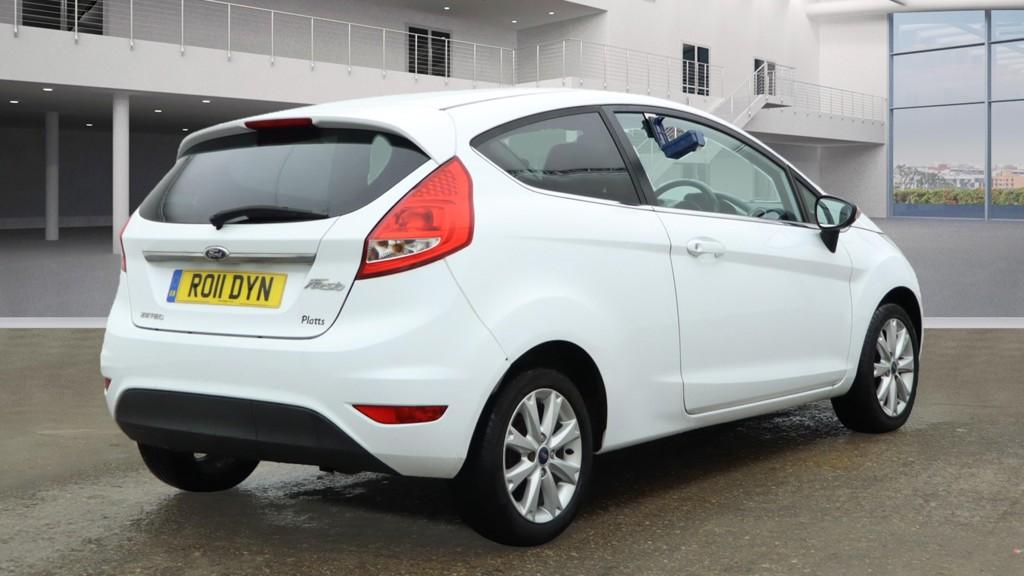 Ford Fiesta 1.4 Zetec Hatchback 3dr Petrol Manual (133 g/km, 94 bhp)