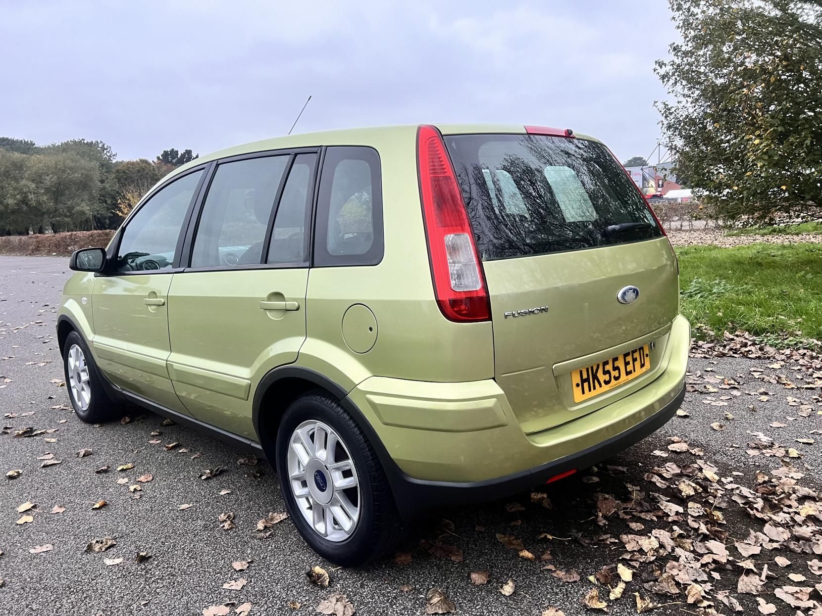 Ford Fusion 1.4 Zetec Climate Hatchback 5dr Petrol Manual (154 g/km, 79 bhp)