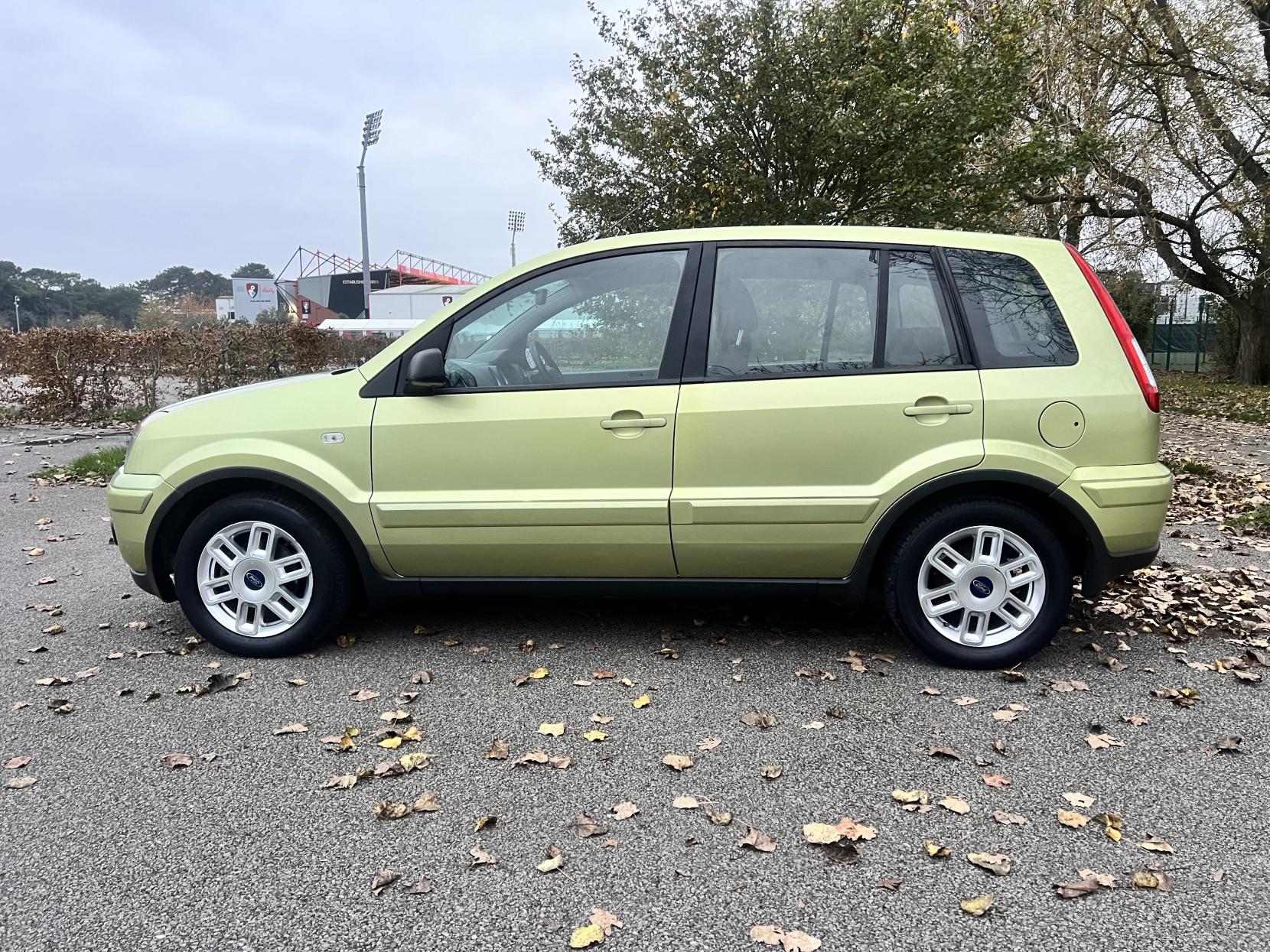 Ford Fusion 1.4 Zetec Climate Hatchback 5dr Petrol Manual (154 g/km, 79 bhp)