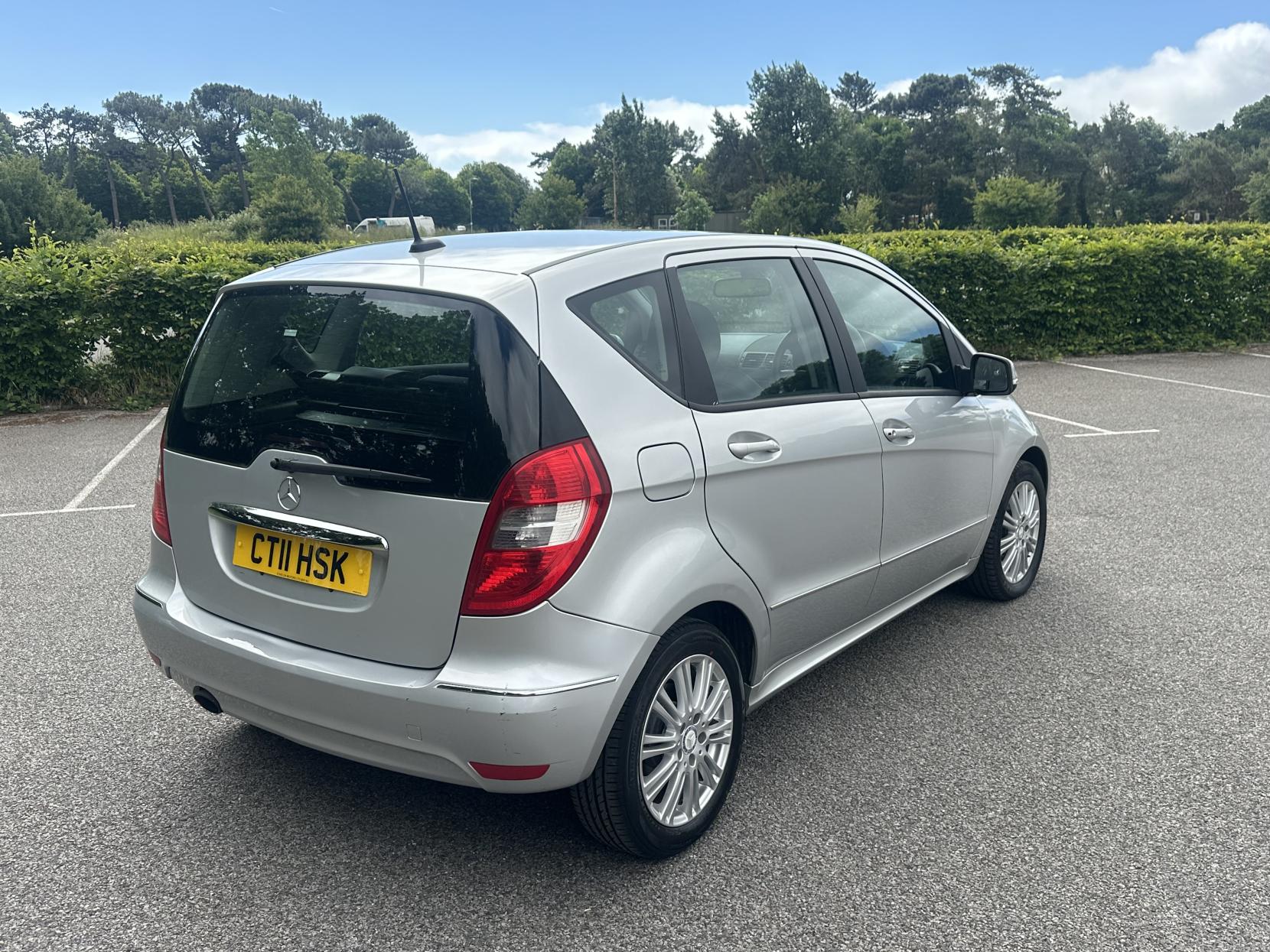Mercedes-Benz A Class 1.5 A160 Elegance SE Hatchback 5dr Petrol CVT (164 g/km, 95 bhp)