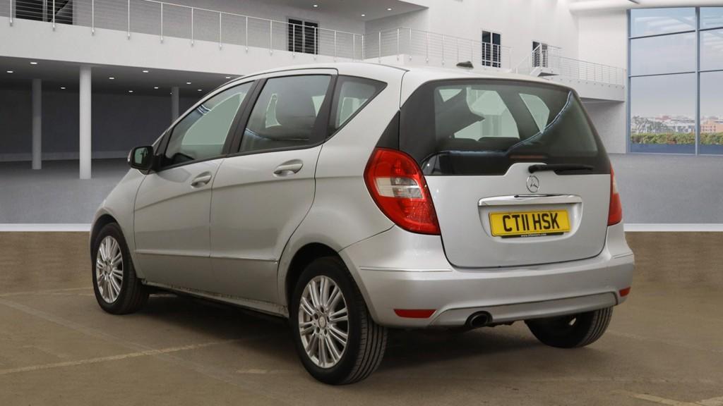Mercedes-Benz A Class 1.5 A160 Elegance SE Hatchback 5dr Petrol CVT (164 g/km, 95 bhp)