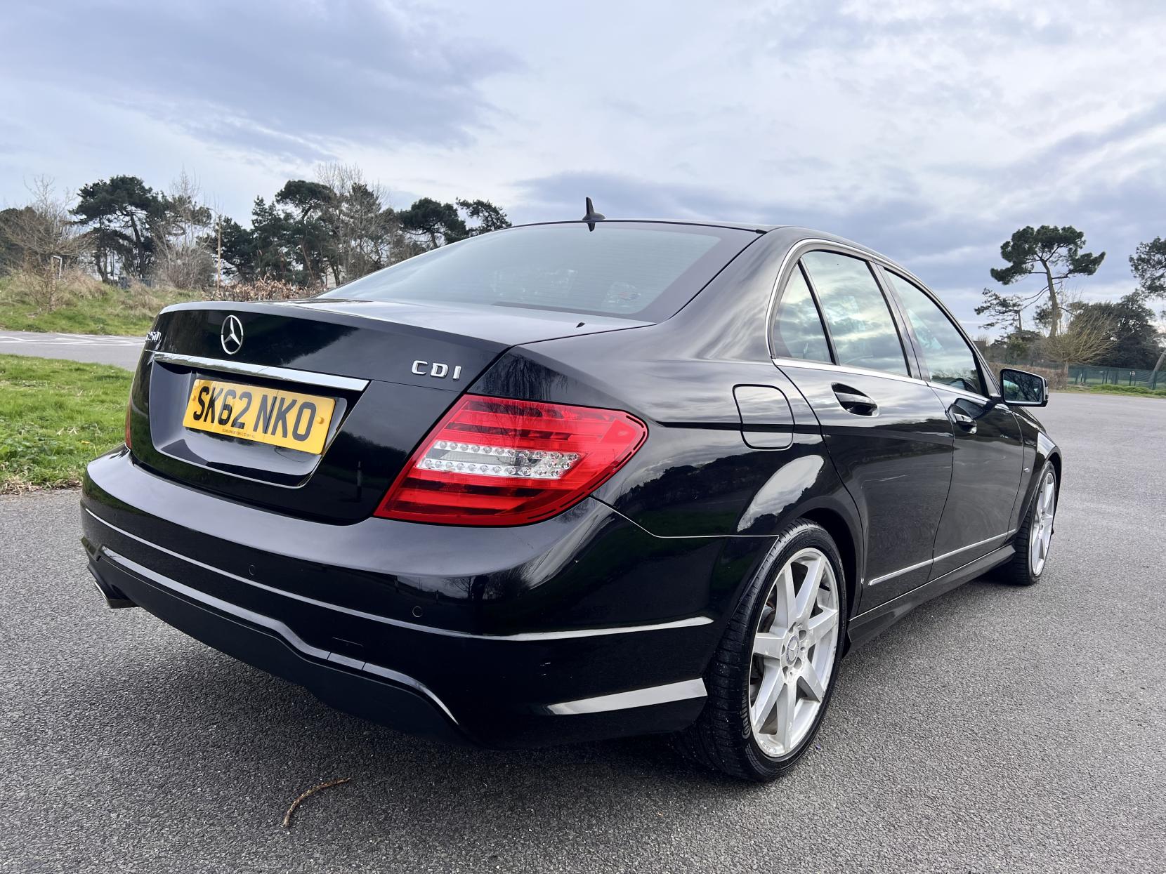 Mercedes-Benz C Class 2.1 C250 CDI BlueEfficiency Sport Saloon 4dr Diesel G-Tronic+ Euro 5 (s/s) (204 ps)