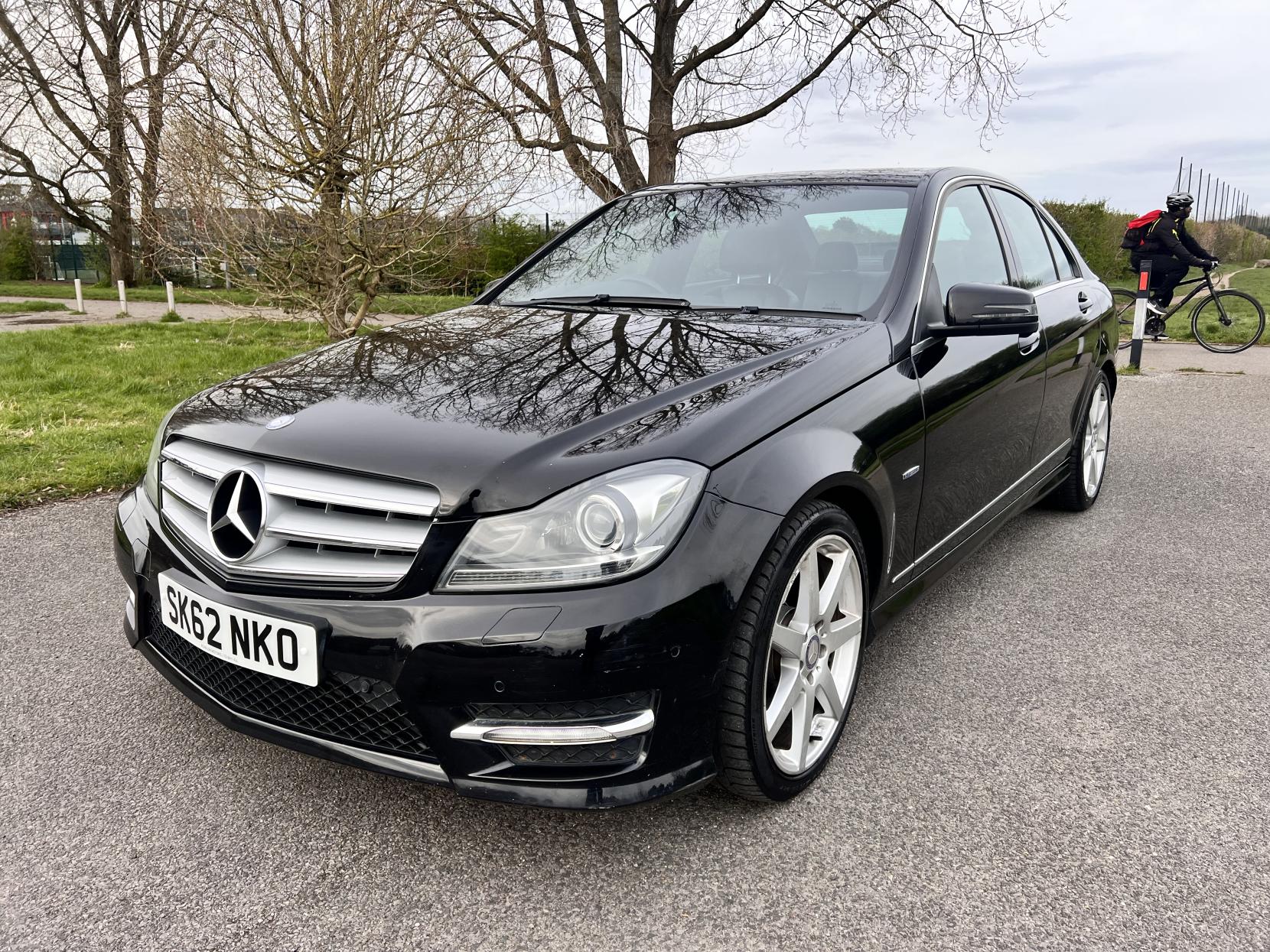 Mercedes-Benz C Class 2.1 C250 CDI BlueEfficiency Sport Saloon 4dr Diesel G-Tronic+ Euro 5 (s/s) (204 ps)