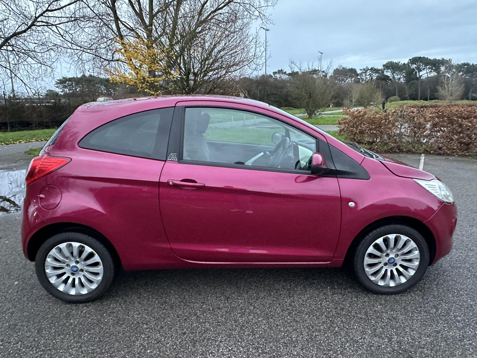 Ford Ka 1.2 Zetec Hatchback 3dr Petrol Manual Euro 4 (69 ps)