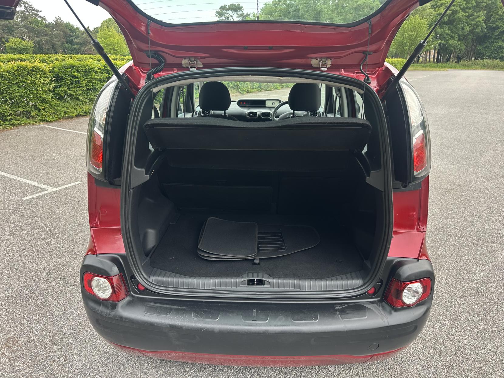 Citroen C3 Picasso 1.6 HDi VT MPV 5dr Diesel Manual Euro 5 (90 ps)