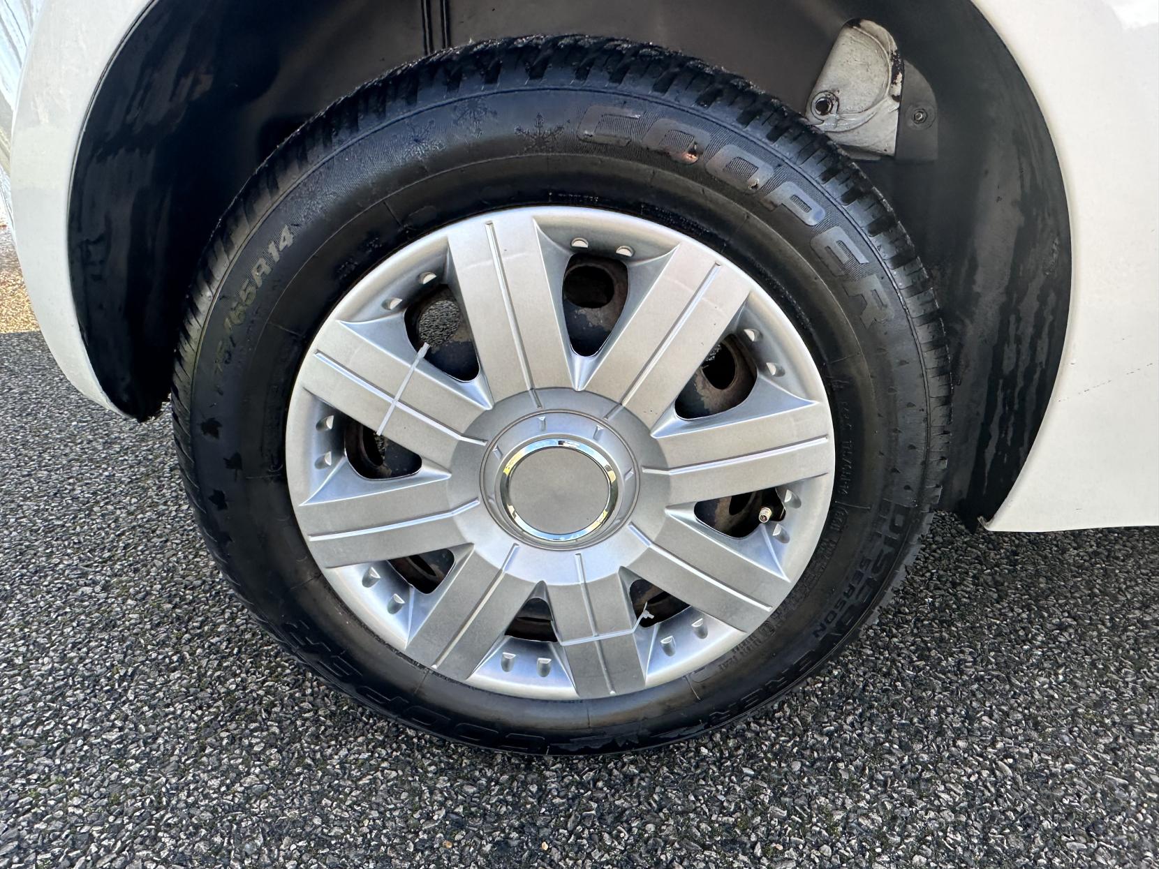 Fiat 500 1.2 Pop Hatchback 3dr Petrol Manual Euro 4 (69 bhp)