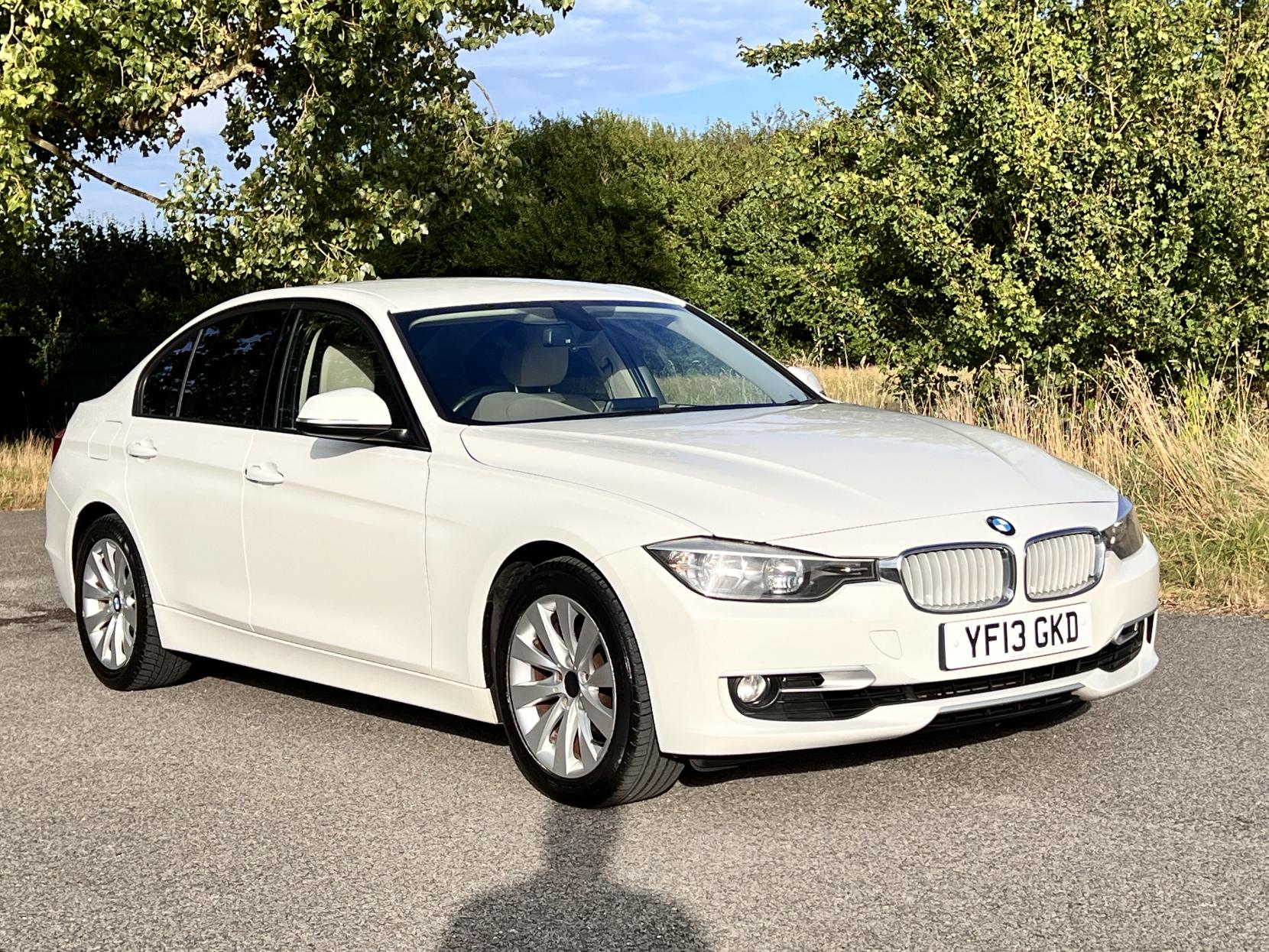 BMW 3 Series 2.0 320i Modern Saloon 4dr Petrol Auto Euro 6 (s/s) (184 ps)