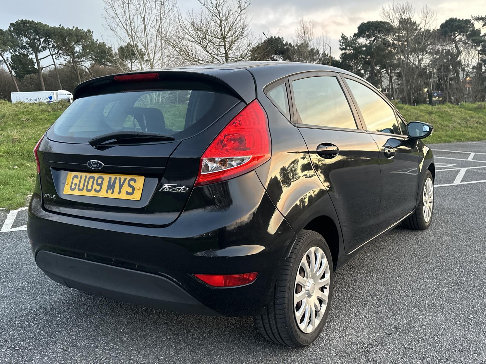 Ford Fiesta 1.25 Style Hatchback 5dr Petrol Manual (133 g/km, 81 bhp)