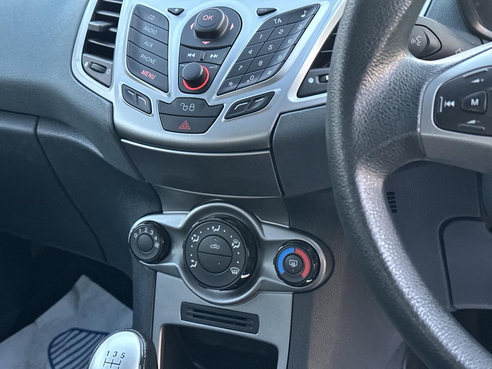 Ford Fiesta 1.25 Style Hatchback 5dr Petrol Manual (133 g/km, 81 bhp)