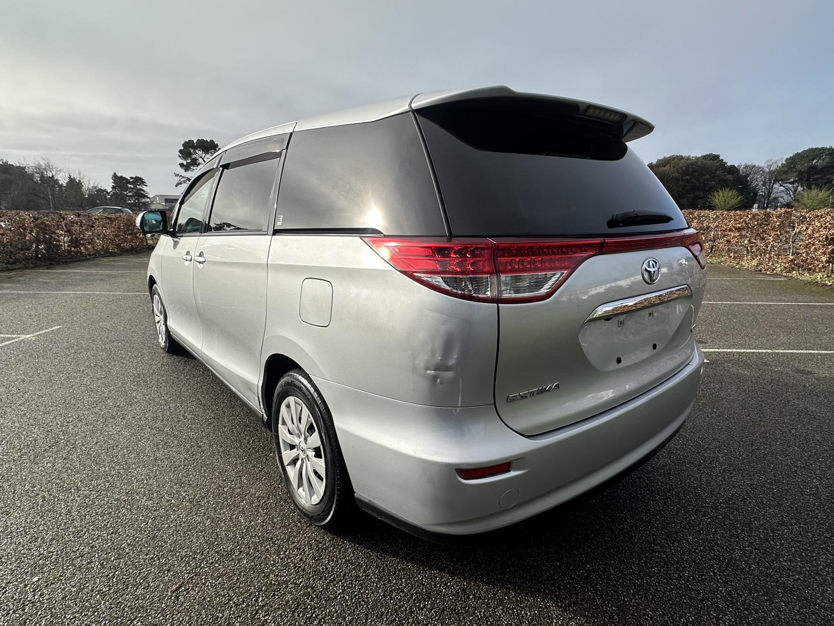 Toyota Estima 2.4 L 2010 TOYOTA ESTIMA 2.4 8 Seater Automatic petrol Silver 5 dr