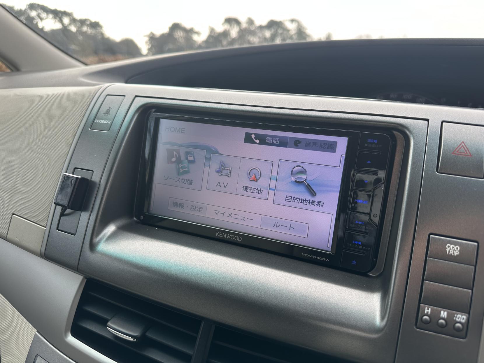 Toyota Estima 2.4 L 2010 TOYOTA ESTIMA 2.4 8 Seater Automatic petrol Silver 5 dr