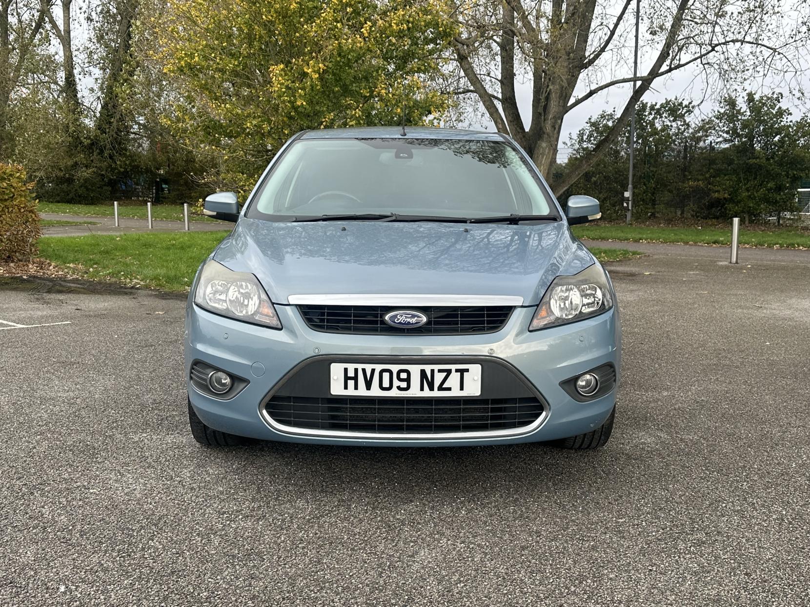 Ford Focus 2.0 Titanium Hatchback 5dr Petrol Manual (170 g/km, 143 bhp)