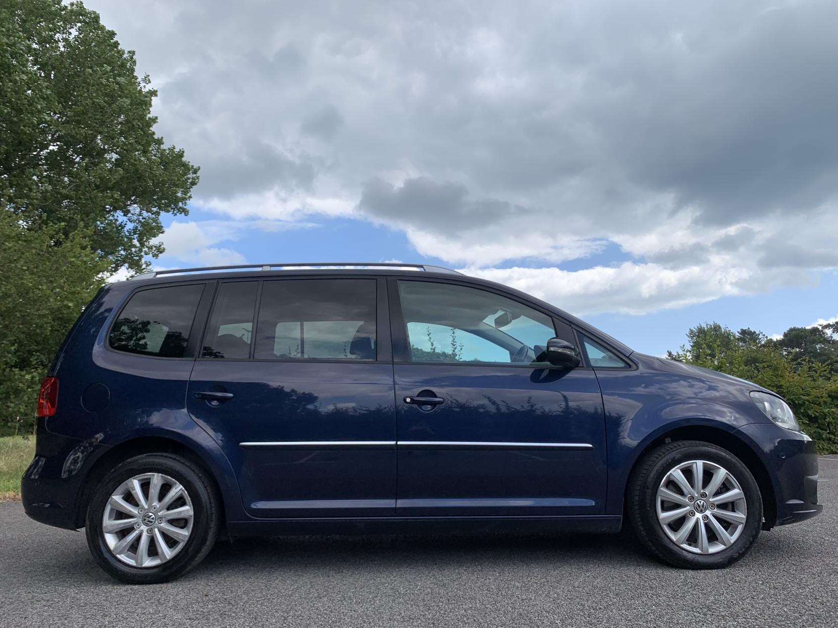 Volkswagen Touran 2.0 TDI Sport MPV 5dr Diesel Manual Euro 5 (140 ps)