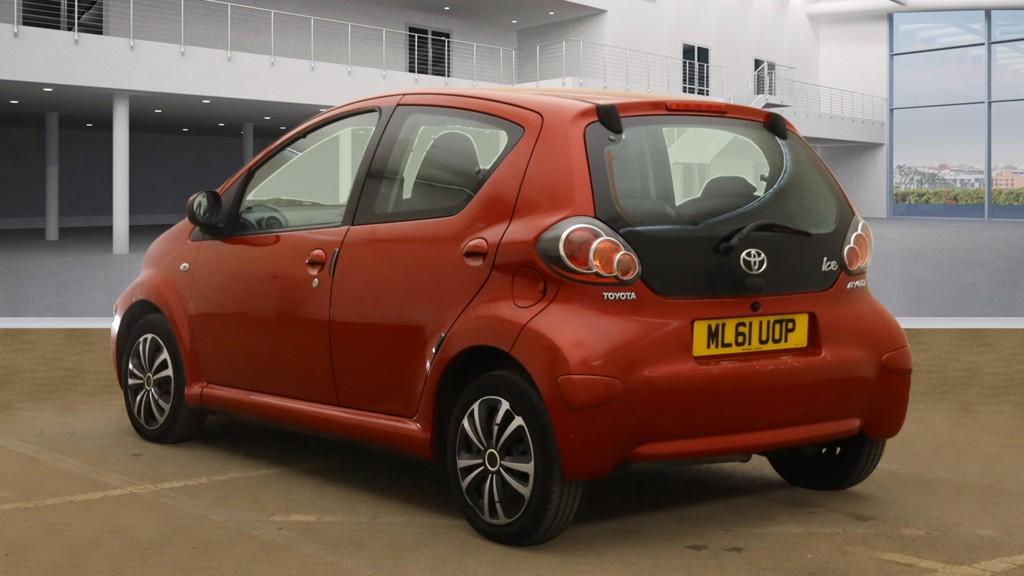 Toyota AYGO 1.0 VVT-i Ice Hatchback 5dr Petrol MultiMode Euro 5 (67 ps)