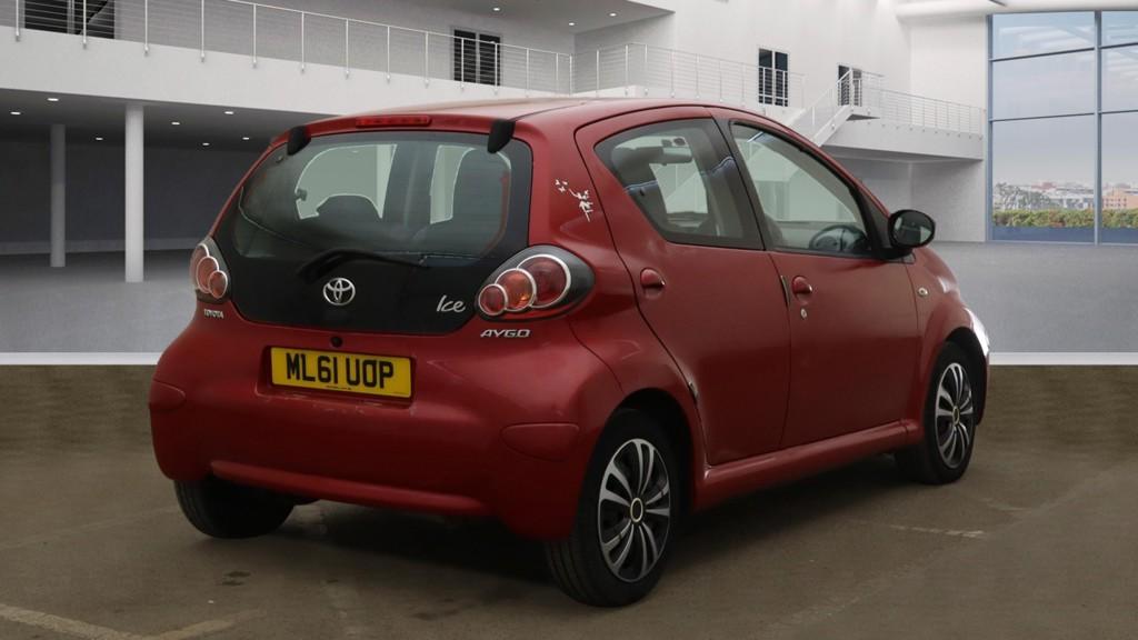 Toyota AYGO 1.0 VVT-i Ice Hatchback 5dr Petrol MultiMode Euro 5 (67 ps)