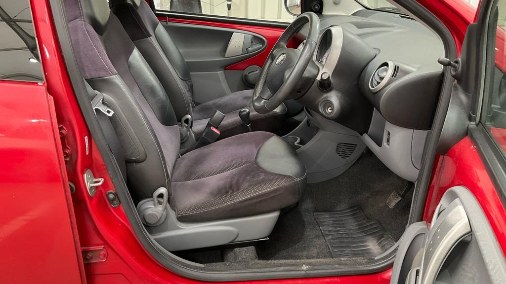 Toyota AYGO 1.0 VVT-i Ice Hatchback 5dr Petrol MultiMode Euro 5 (67 ps)