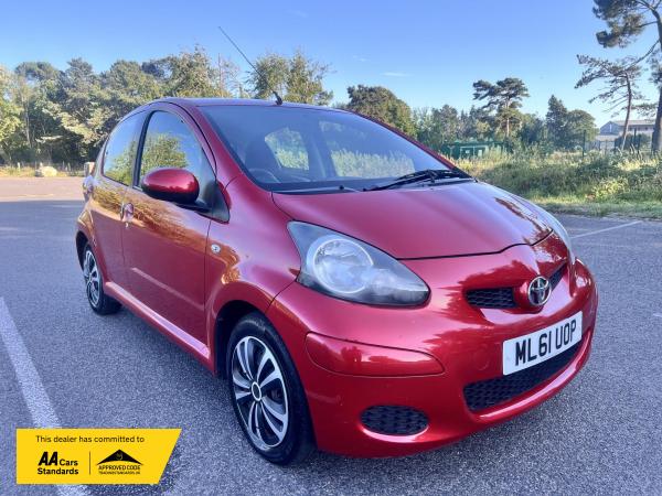 Toyota AYGO 1.0 VVT-i Ice Hatchback 5dr Petrol MultiMode Euro 5 (67 ps)