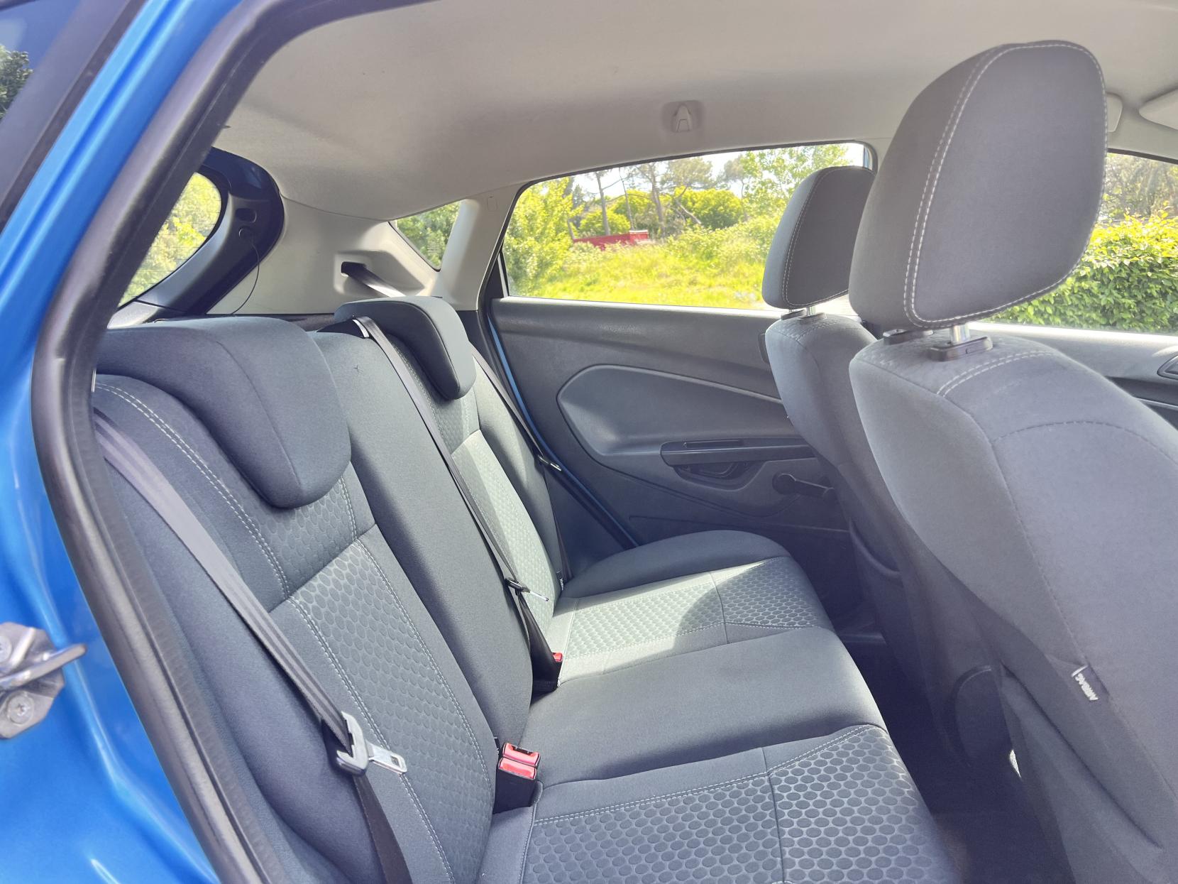 Ford Fiesta 1.25 Zetec Hatchback 5dr Petrol Manual (129 g/km, 81 bhp)