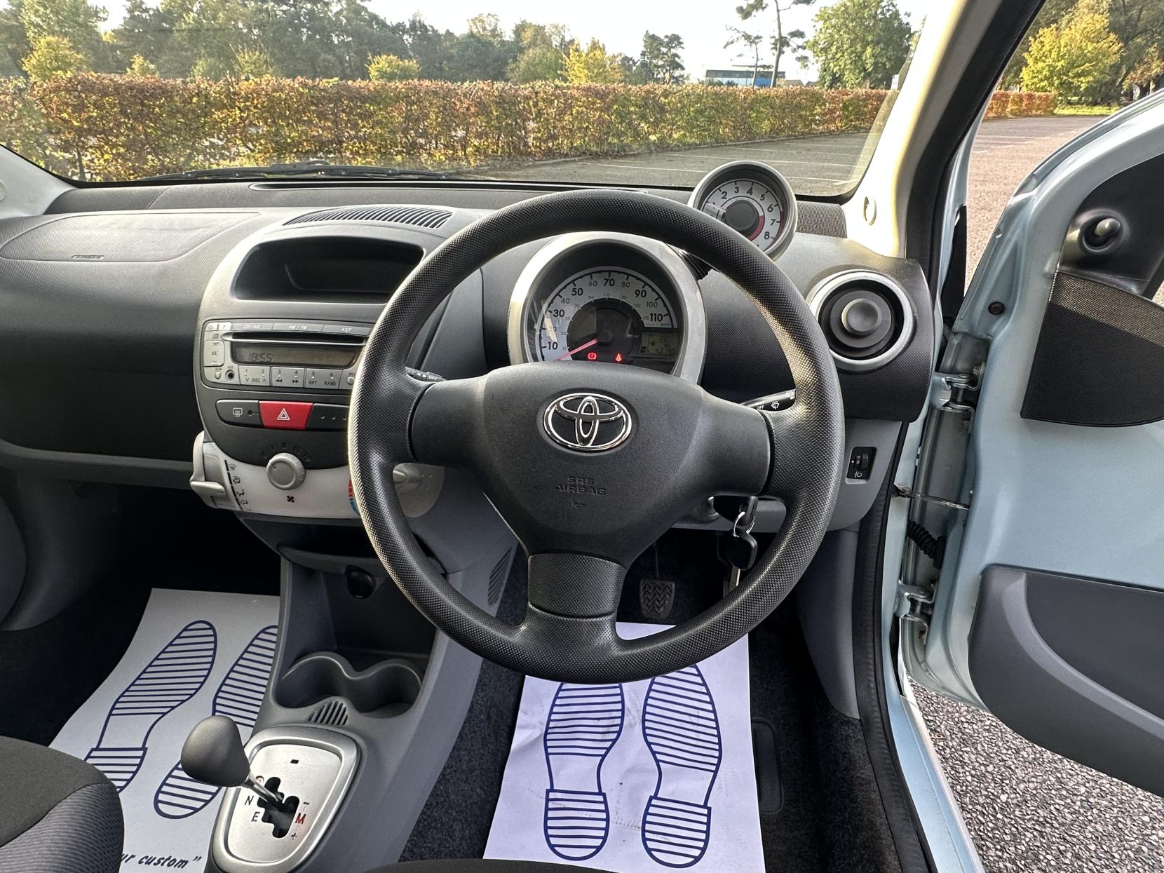 Toyota AYGO 1.0 VVT-i Sport Hatchback 5dr Petrol MultiMode Euro 4 (67 bhp)