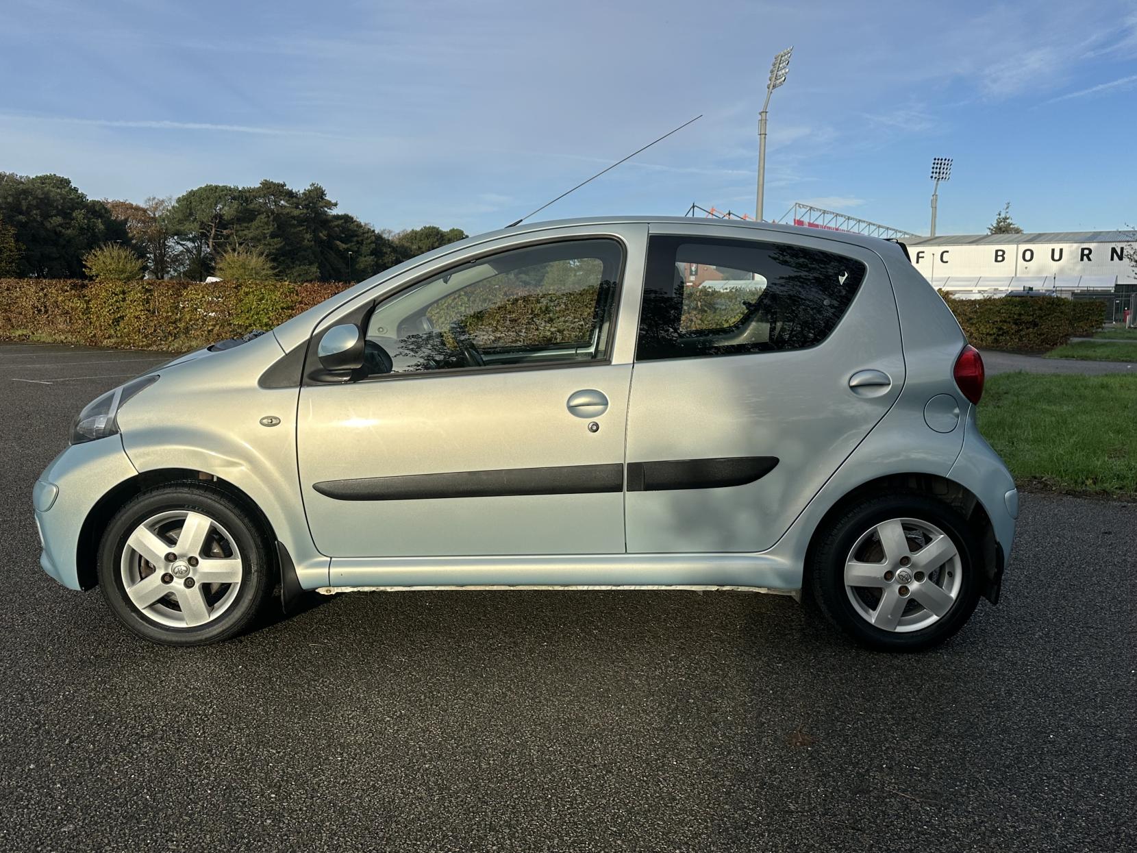 Toyota AYGO 1.0 VVT-i Sport Hatchback 5dr Petrol MultiMode Euro 4 (67 bhp)