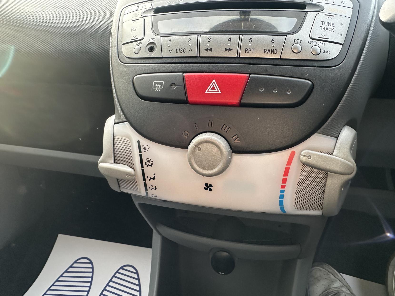 Toyota AYGO 1.0 VVT-i Sport Hatchback 5dr Petrol MultiMode Euro 4 (67 bhp)