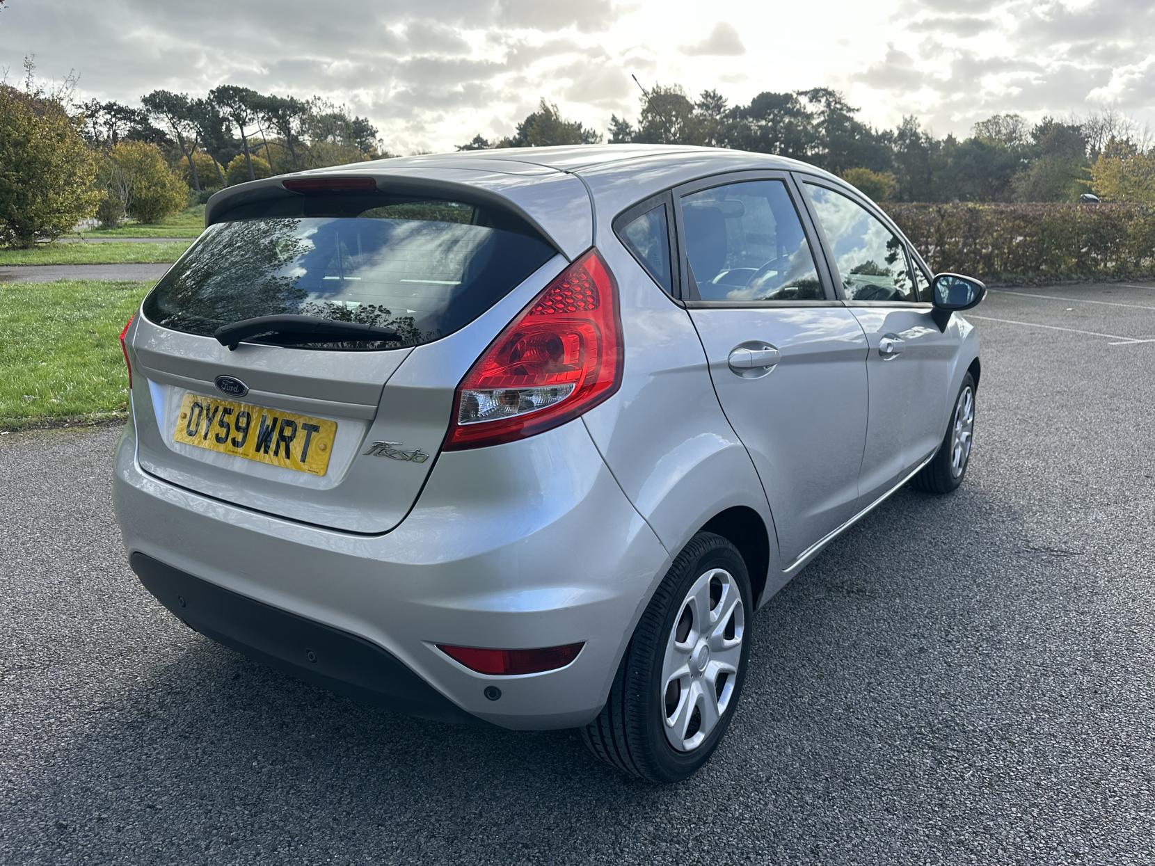 Ford Fiesta 1.4 Edge Hatchback 5dr Petrol Automatic (154 g/km, 94 bhp)