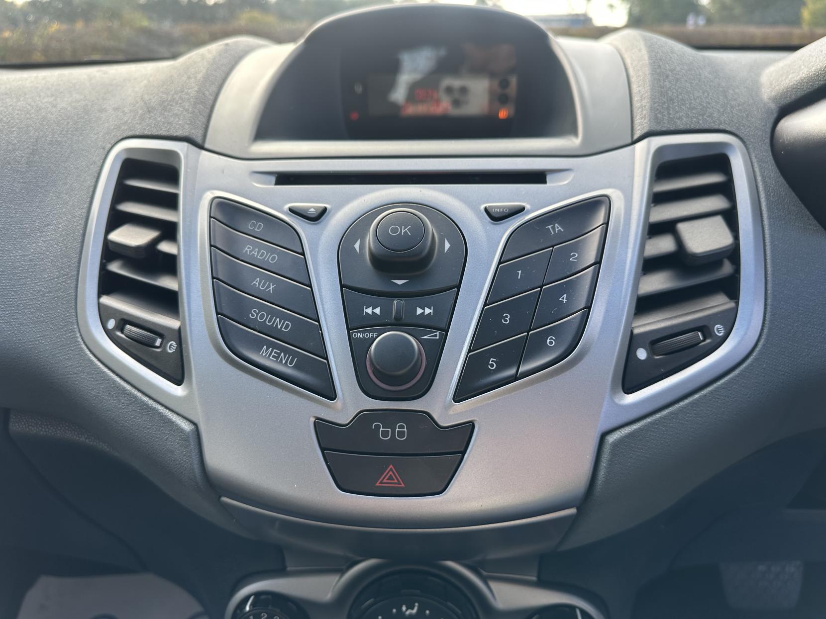 Ford Fiesta 1.4 Edge Hatchback 5dr Petrol Automatic (154 g/km, 94 bhp)